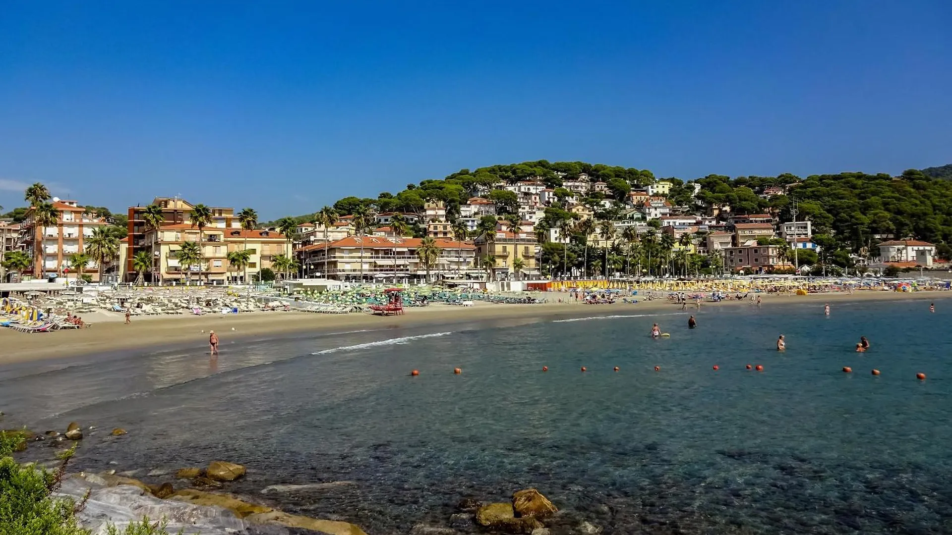 Laigueglia Beach - Happy Rentals 0*,  Italy